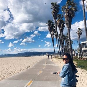 Meet your Posher, April